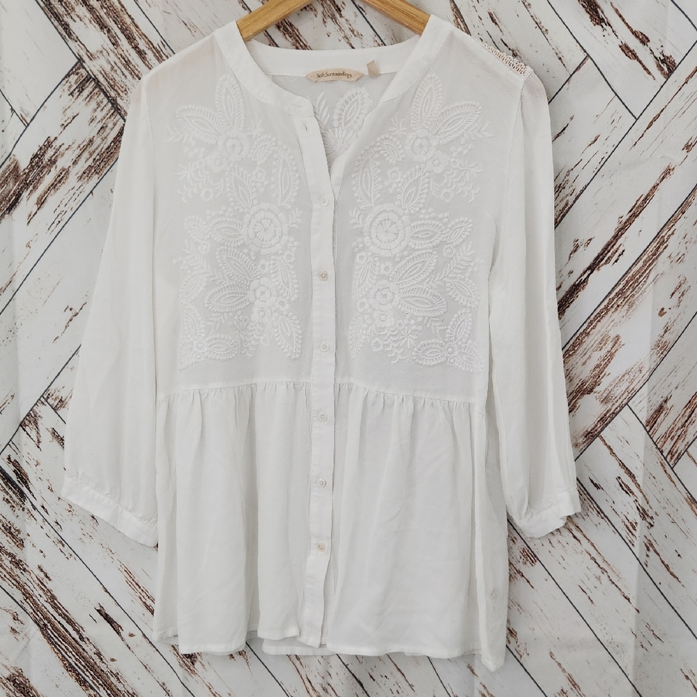 Soft Surroundings White‎ Embroidered Top